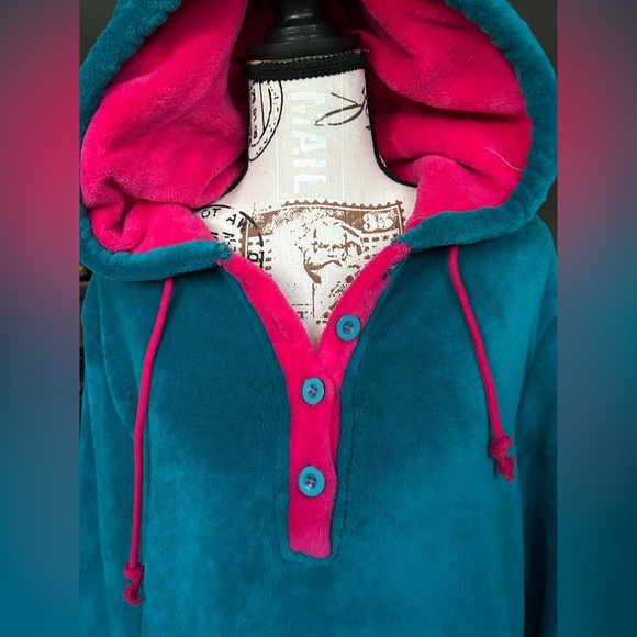 Alexander Del Rossa Like new Teal and Pink Hooded Pullover Robe medium - Picture 2 of 9